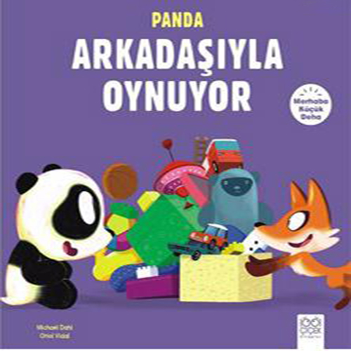 Panda Arkadaşıyla Oynuyor